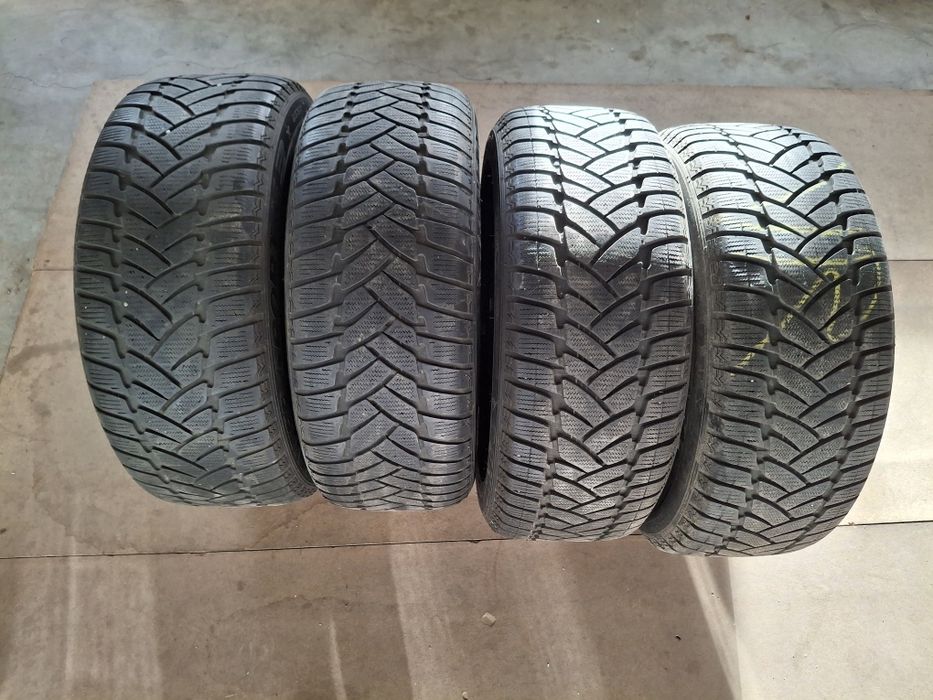 4 Anvelope M+S 225 50 r17 Dunlop