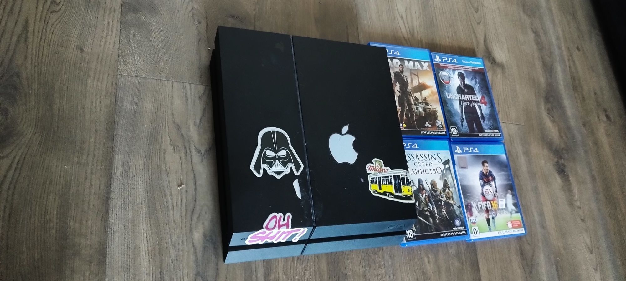 Продам PS4 без геймпада