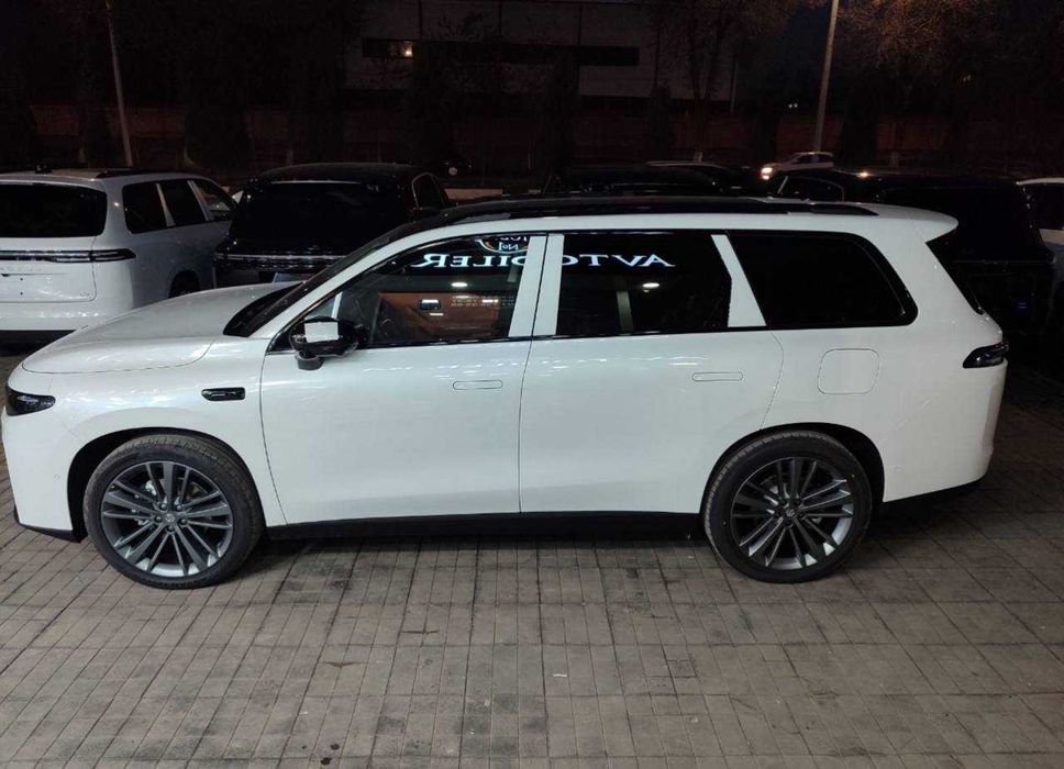 Leapmotor C16 EV 2025 naxt va nasiya savdo