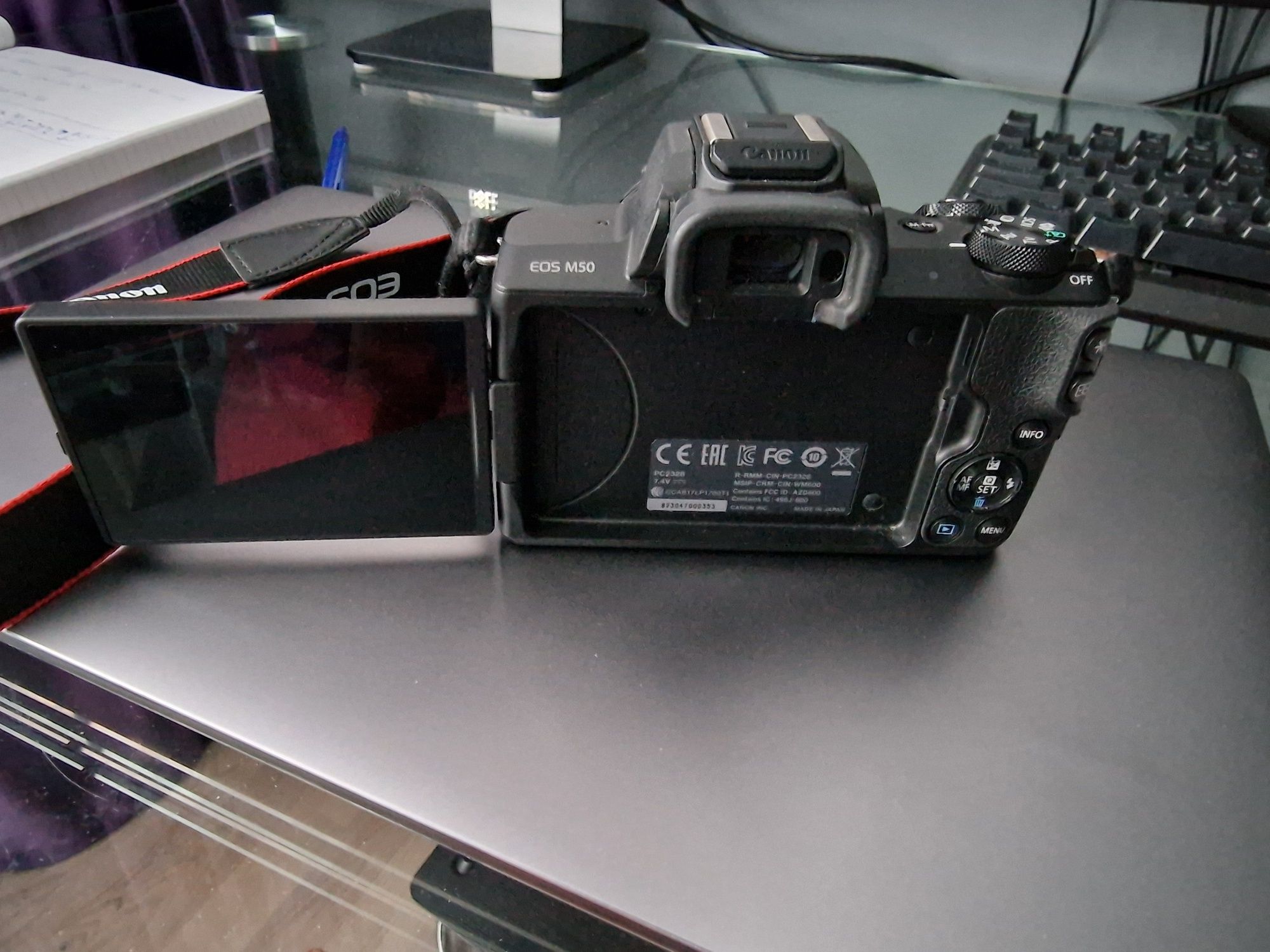 Aparat foto mirrorless Canon EOS M50, 24.1 MP, 4K, Wi-Fi, Negru + Obie