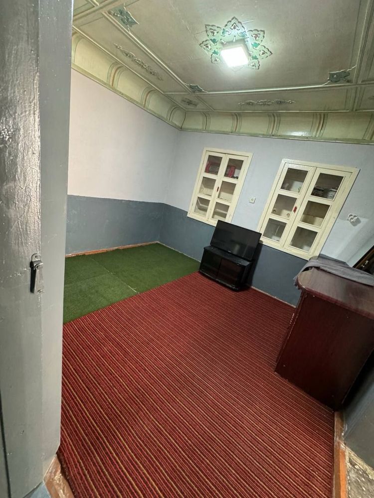 Ijaraga chorsuda hovli bor bollarga 800 mingdan