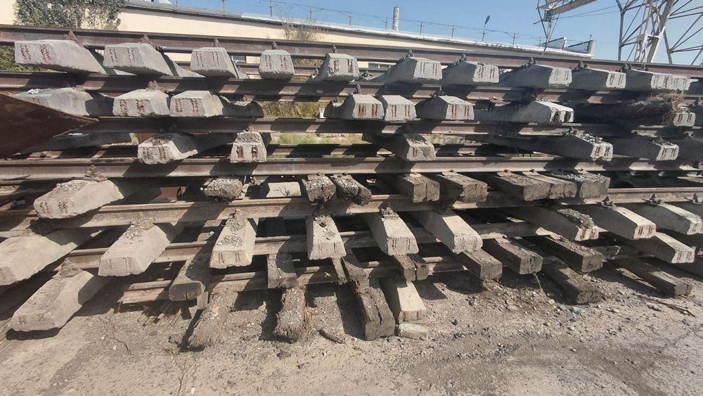 Temir yol Rels sotiladi 43 50 65 lik