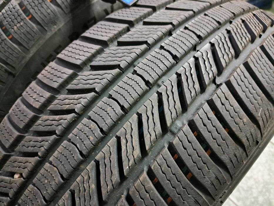 2 anvelope 225/55 R17 Continental