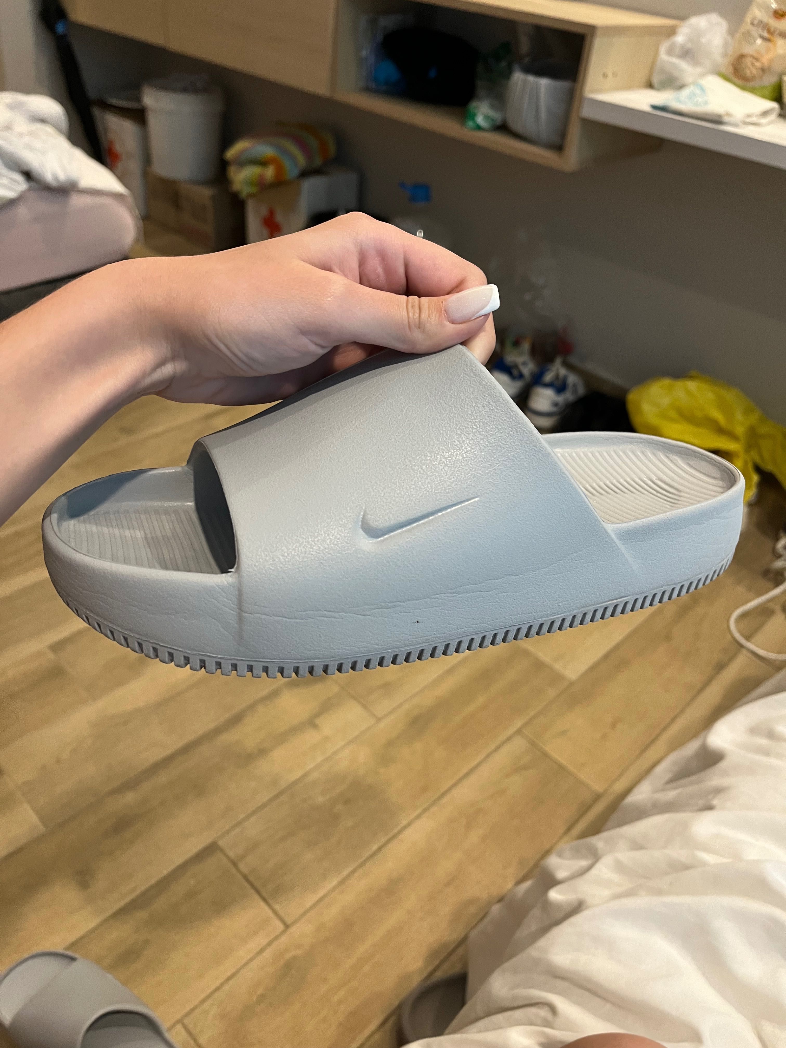 NIKE clam slide|