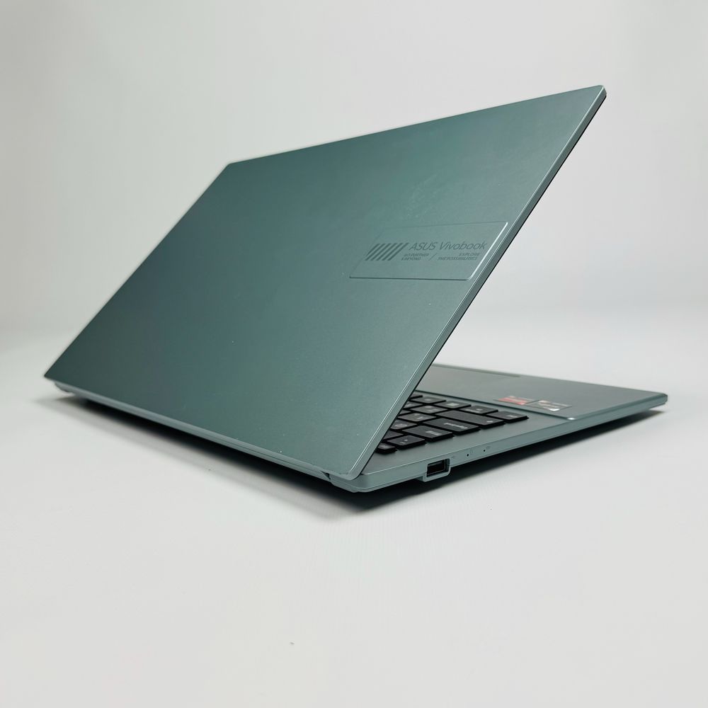 Asus VivoBook 15/Ryzen 5 7520/8GB LPDDR5 5500MHz/512GB NVMe