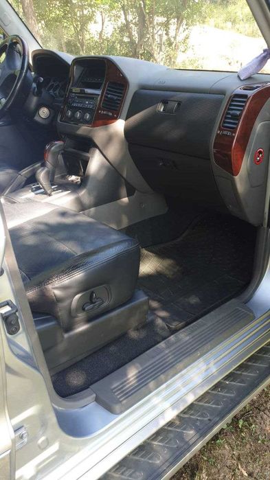Mitsubishi Pajero 3,2 D Autoutilitară