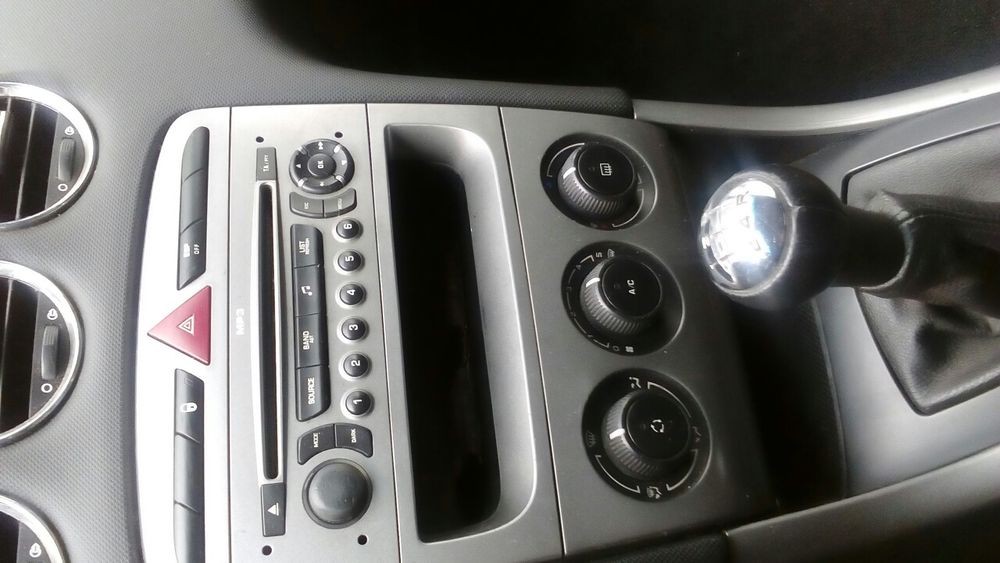 Пежо(PEUGEOT)308-1.6 бензин-газ 120КОНЯ-ВЕРИГА-БАРТЕР BMW 1 дизел