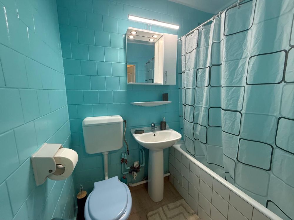 Apartament  4 camere de inchiriat