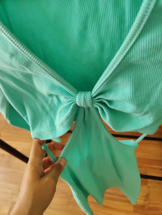 Рокля цвят мента