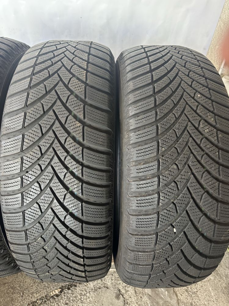 215/60/16 Semperit 4бр дот22