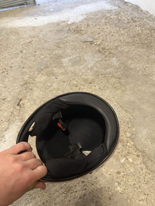 Мото каска – червена, с визьор