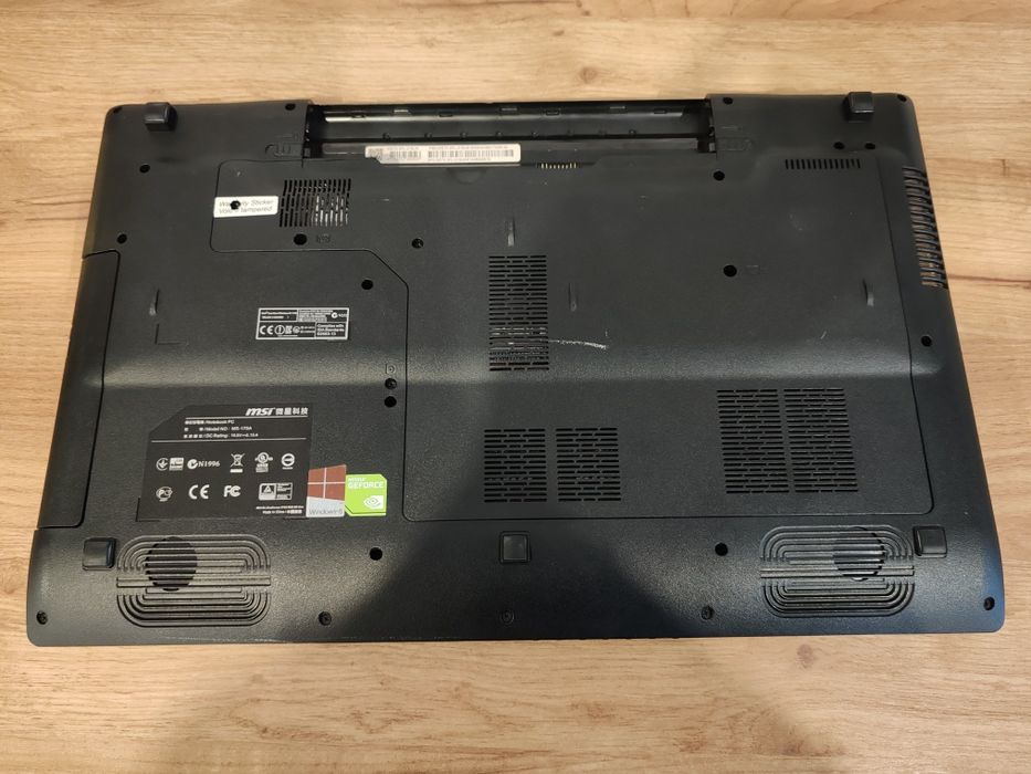 Vând laptop gaming msi ms-175a