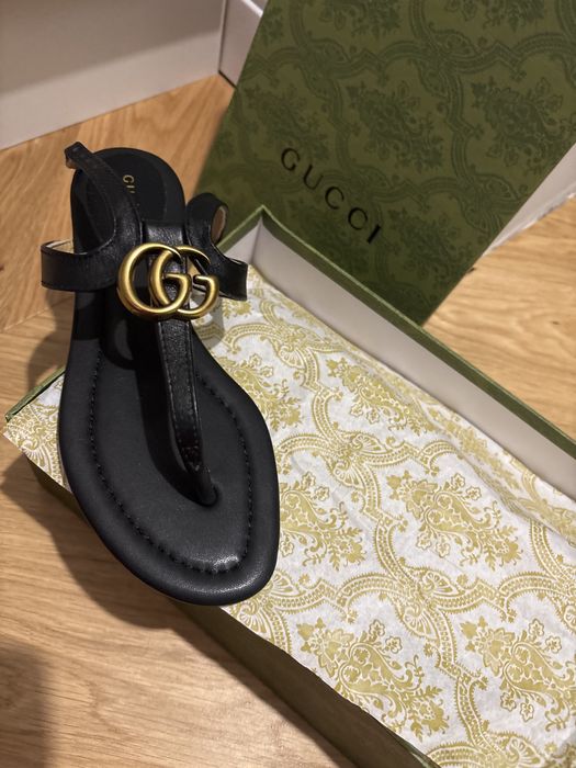 Sandale marca Gucci