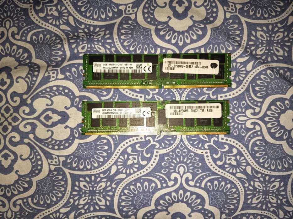 Memorie ram ddr4 64gb + 64gb de server/workstation