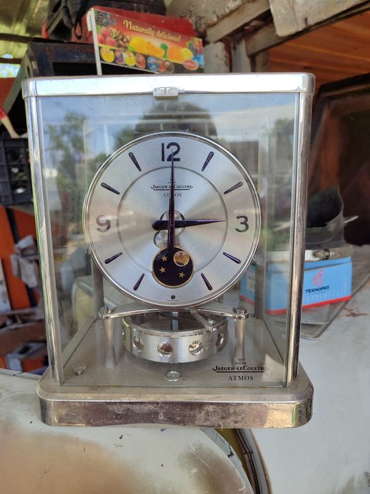 Продам часы настольные