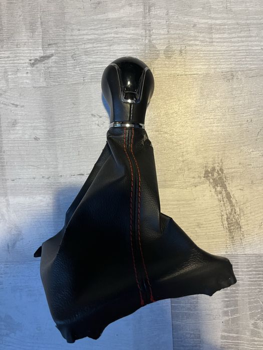 Nuca schimbator Seat Leon 5F FR - urme uzura accentuate