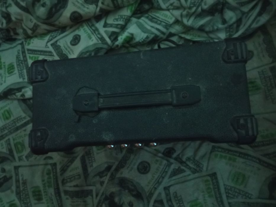 Продам комбик для электрогитары