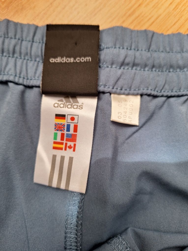 Pantaloni scurti Adidas