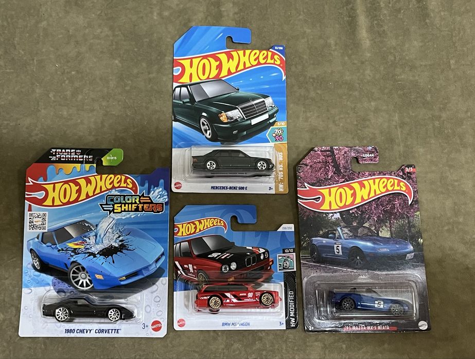 Hot wheels колички