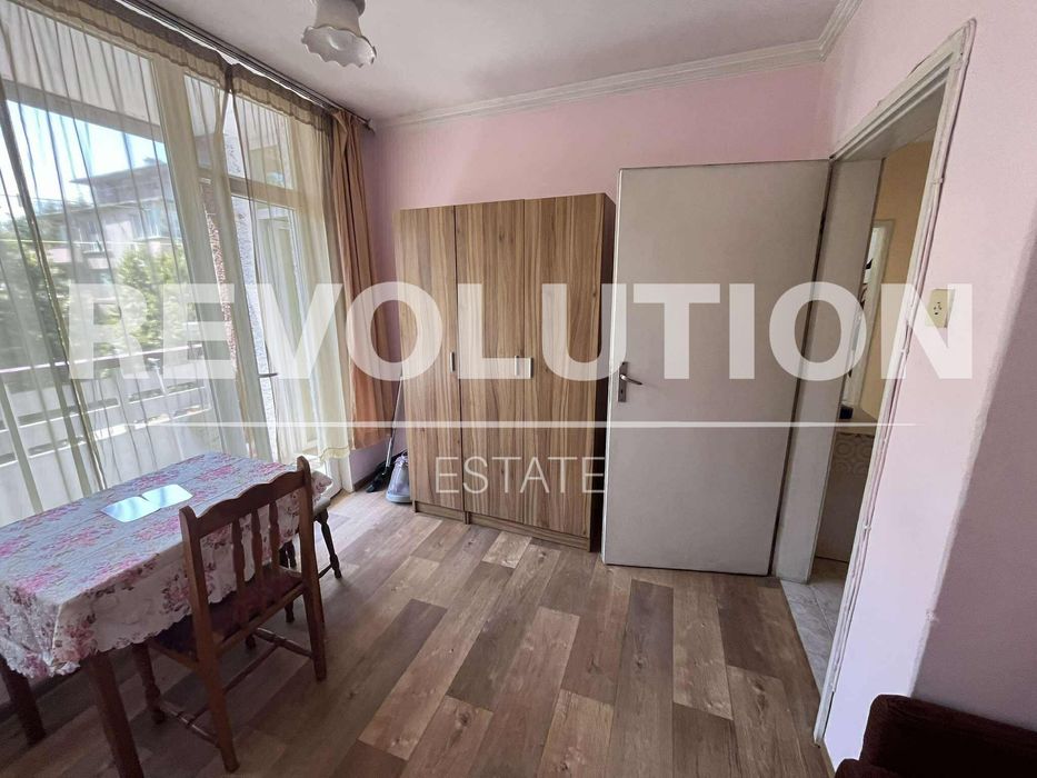 Дава се под наем Двустаен апартамент в Варна, Окръжна болница - 50 кв.м за 300 € - Снимка #3