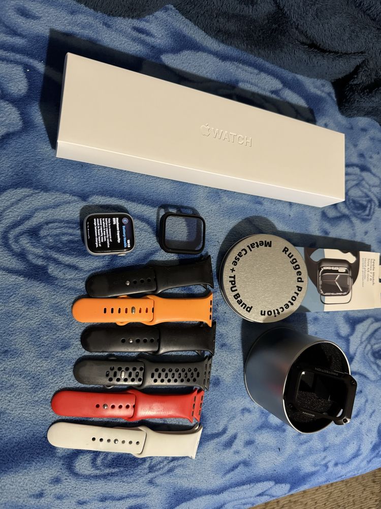 APPL watch series 8. 45 mm