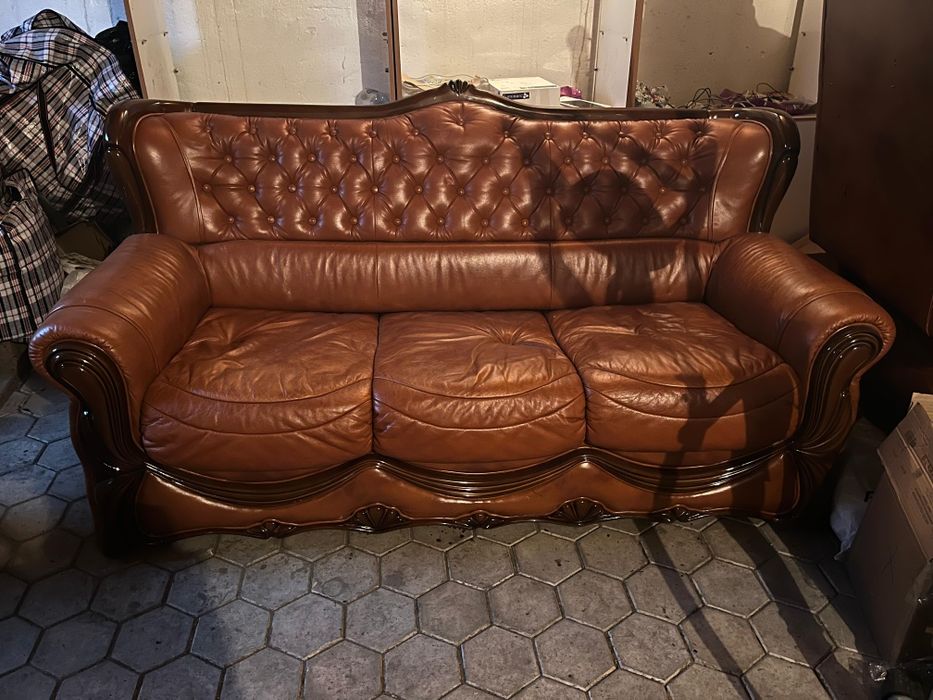 Продам диван потютков