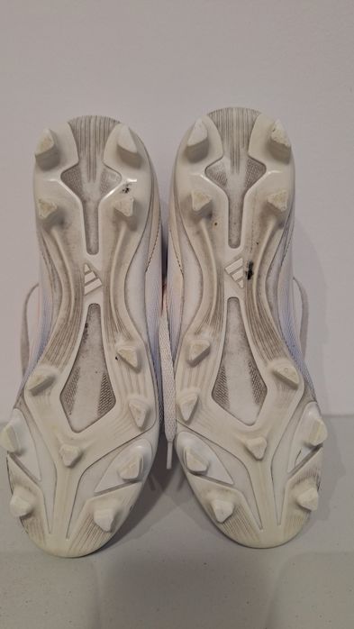 Ghete fotbal adidas F50 marimea 38.5