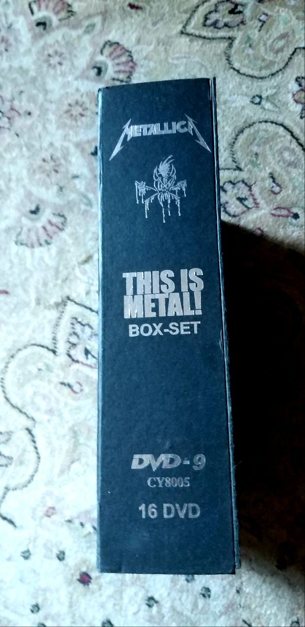 продам Box-Set Metallica,16 DVD -25000 т.т.