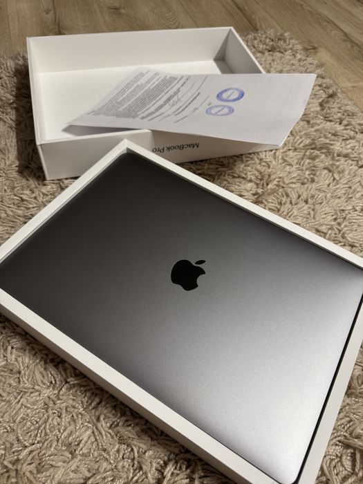 Macbook pro m1 256gb