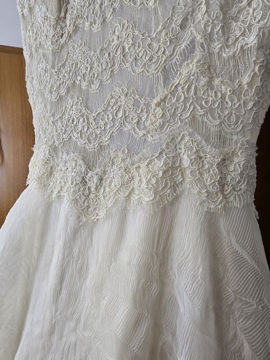 Rochie de mireasă, designer Aura Dumitru