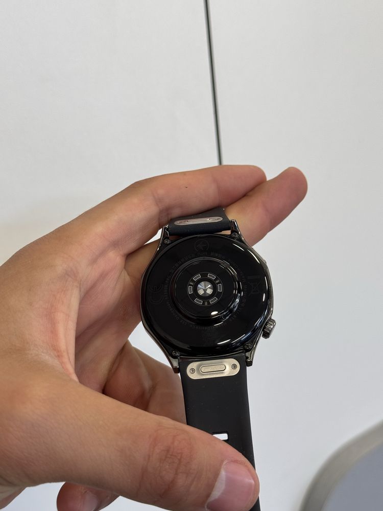 Продавам нов Huawei watch GT5