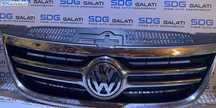 Grila cu Emblema Spoiler Bara Fata cu Rama Zgariata Volkswagen Tiguan 2008 - 2011 Cod 5N0853653A 5N0853651A 1K5853600