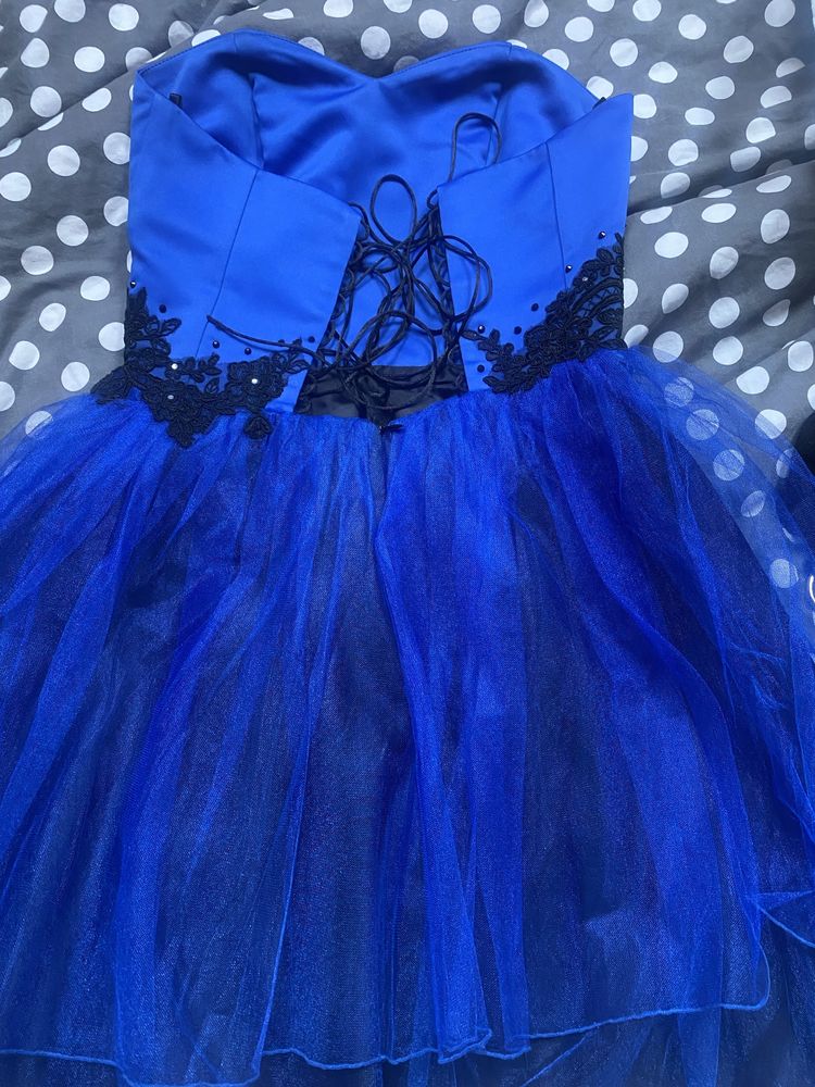 Официална синя рокля