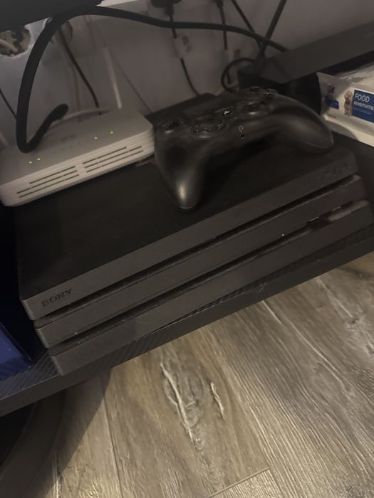 Play station 4 pro