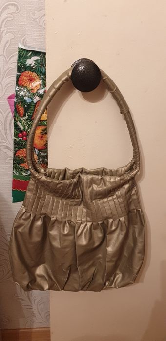 Женский аксессуар- сумочка