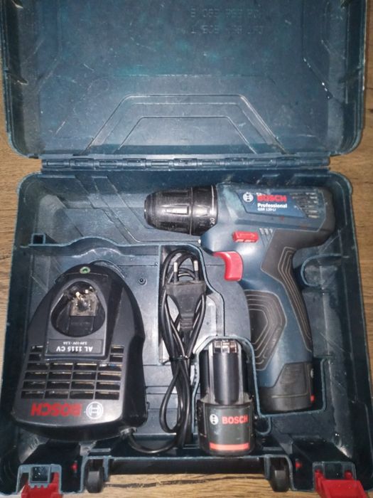 Masina de gaurit si insurubat / filetanta Bosch 12 v