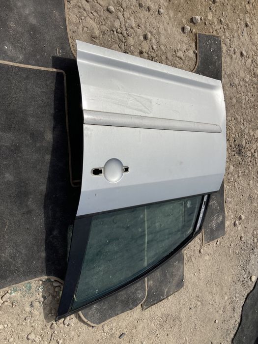 Врати за VW Тоаран 2003- 2010