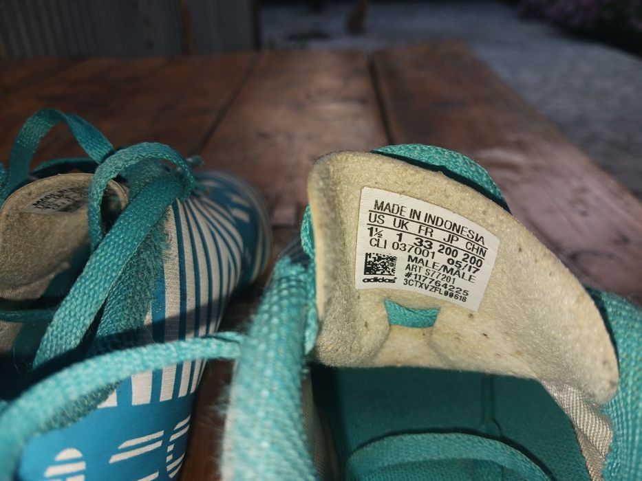 Детски футболни обувки Адидас 33ти номер