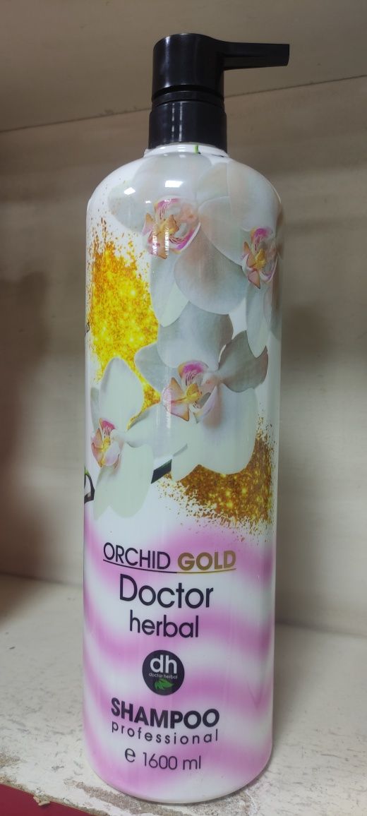 Профессиональные шампуни Doctor Herbal.