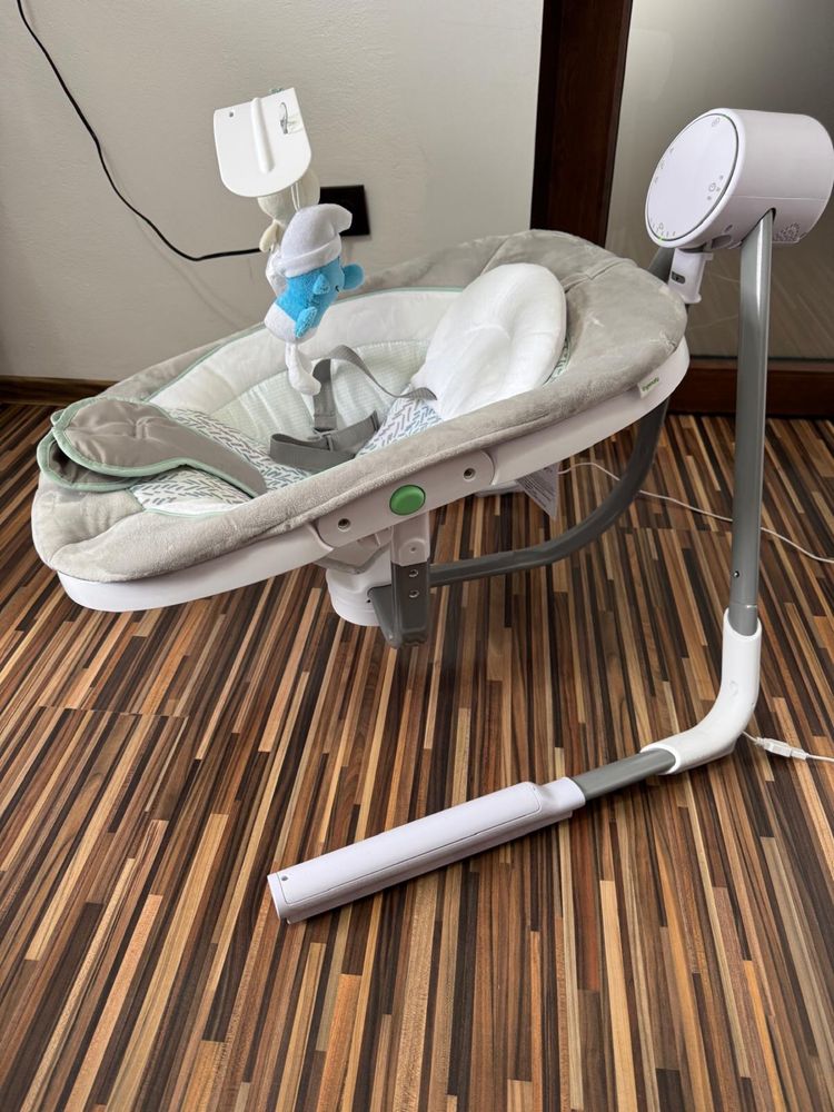 Leagăn electric cu vibrati  stare perfecta