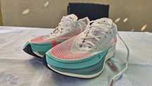 Nike ZoomX Vaporfly Next% 2
Watermelon