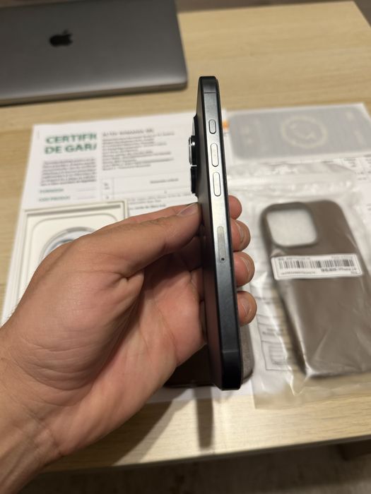 iPhone 16 PRO, Neverlocked, Full Box, 128 GB, Garanție Altex