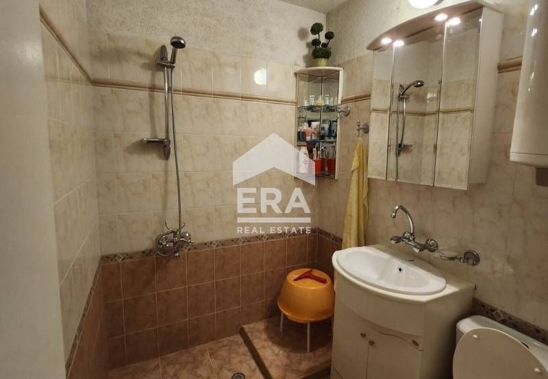 ЕРА Фаворит предлага ексклузивно под наем комфортен двустаен апартамен