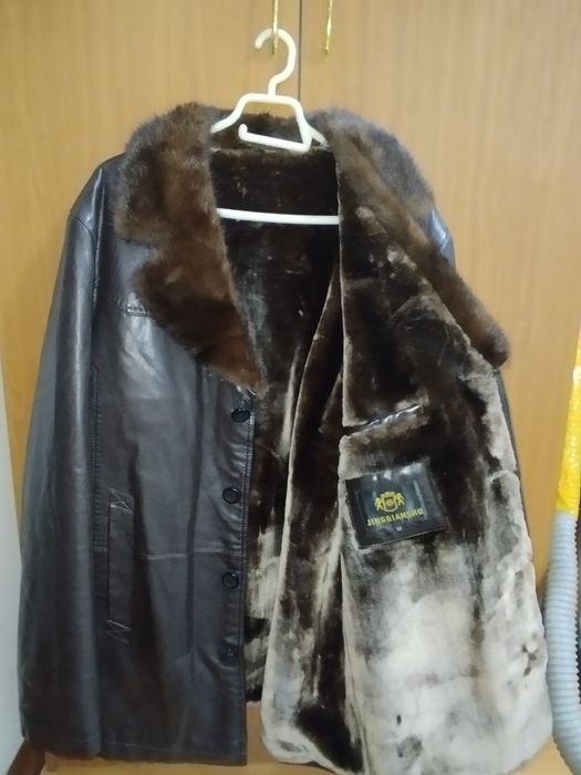 Продам дублёнки новая воротник натуральная норка