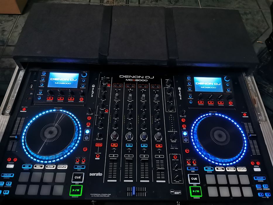 Consola Denon mcx8000 cu case