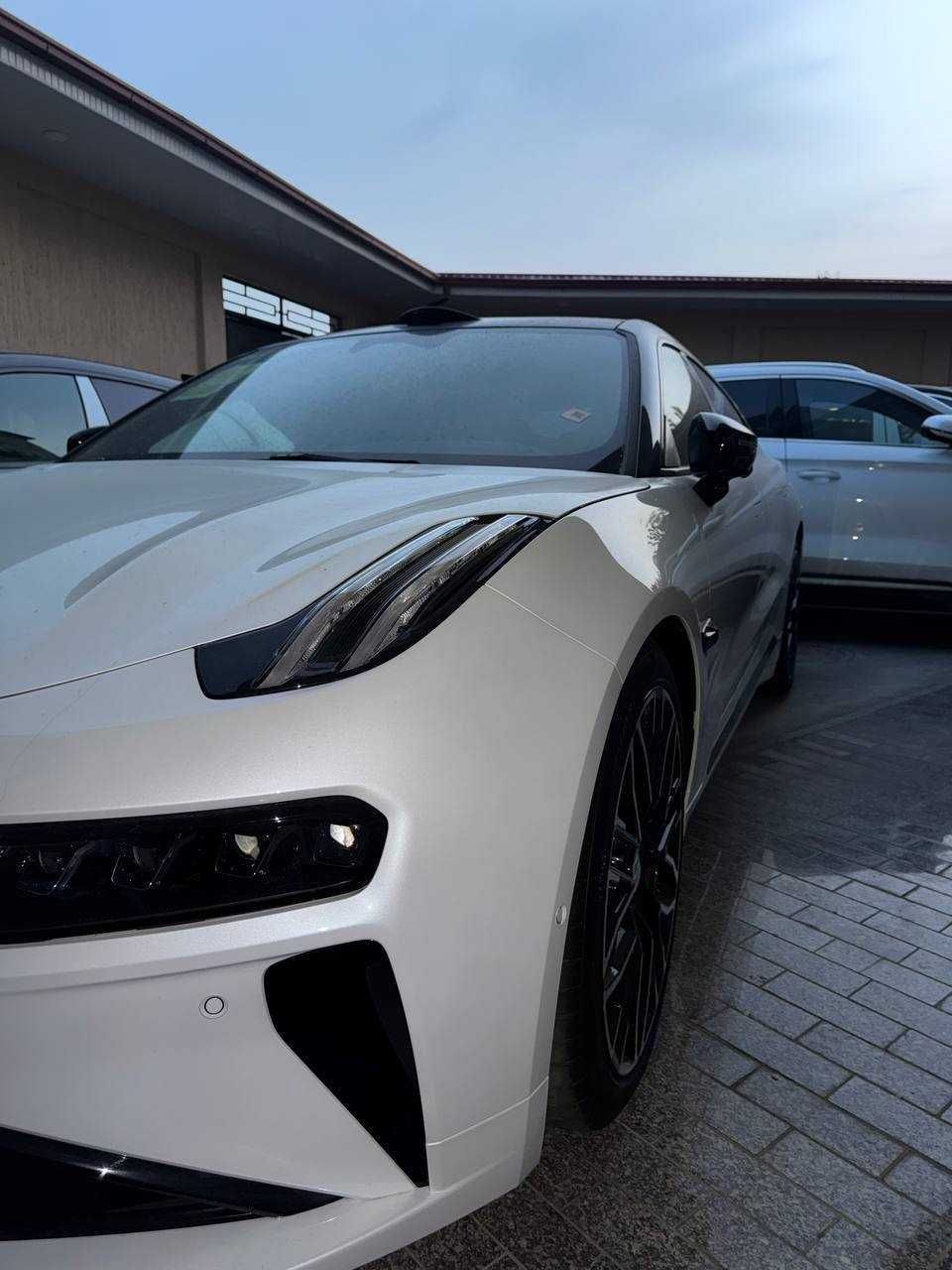 Zeekr 001 you Z-sport