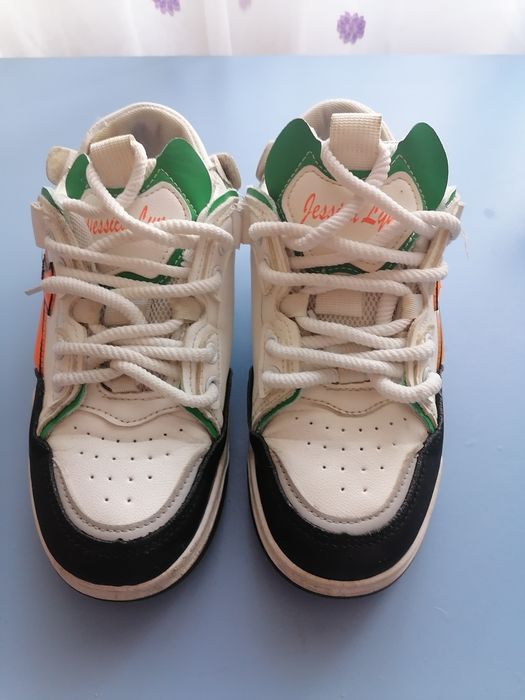 Adidași pentru copii (8 perechi)