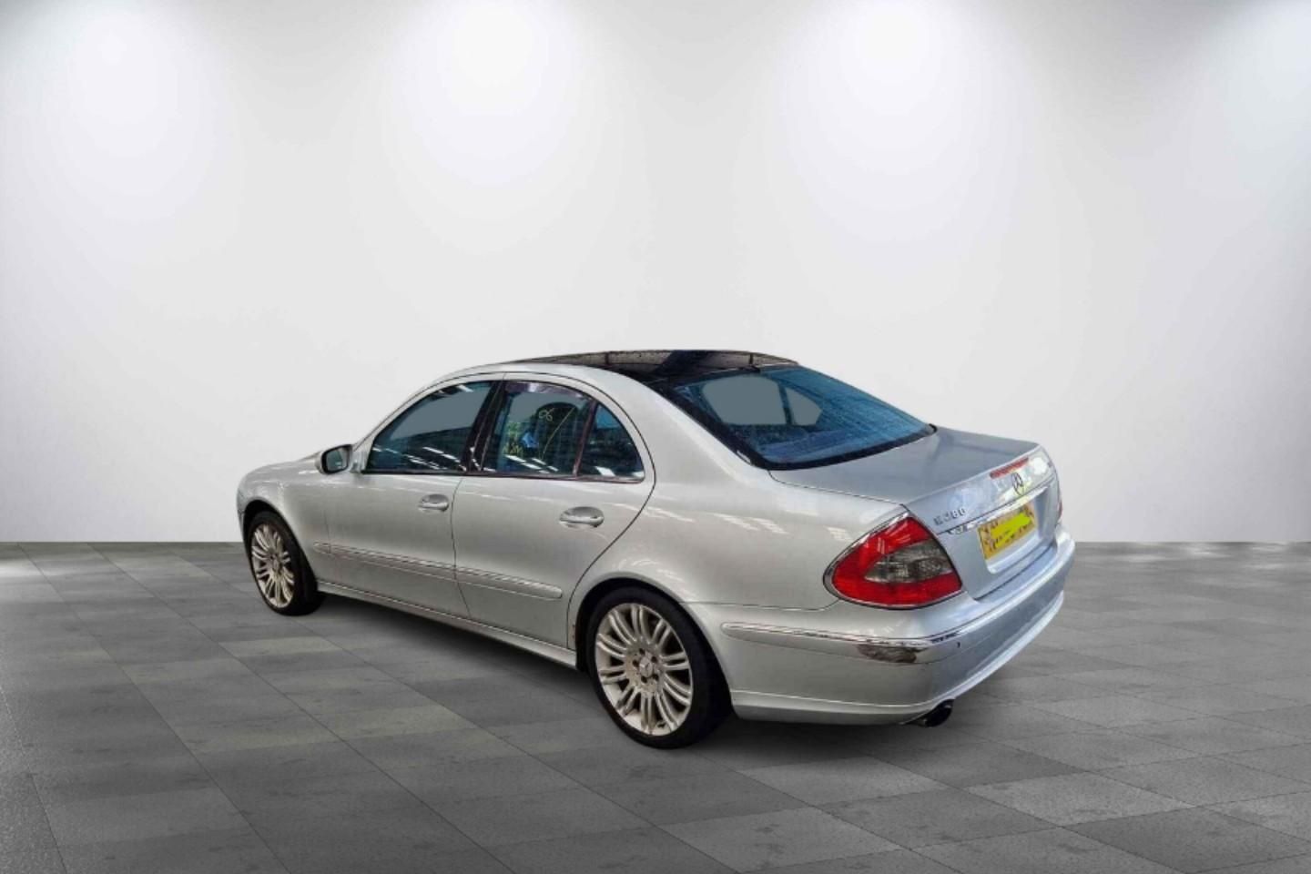 На части W211 320 cdi 642 седан автомат