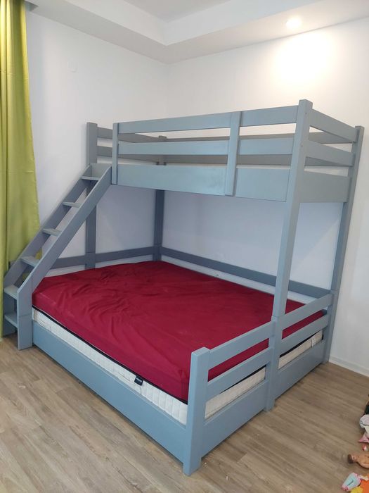 TRANSPORT GRATUIT.Pat etajat cu spatiu pt joaca sau saltea.cod 3012