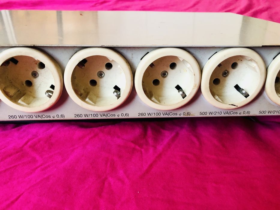 CONRAD POWER MANAGER разклонител предпазител